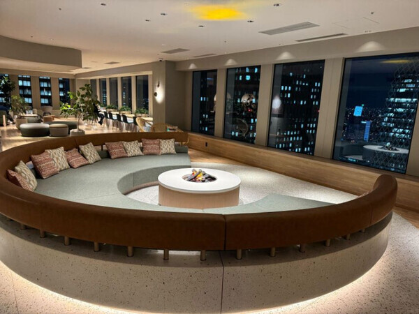 乳幼児ママたちの聖地？！【京王プラザホテル】最上階にある『SKY PLAZA IBASHO』