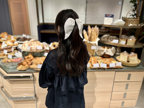 「まるで天使の羽みたい！」【joli（ジョリ）】の親子でシェアできるリボンバレッタが可愛すぎ♡