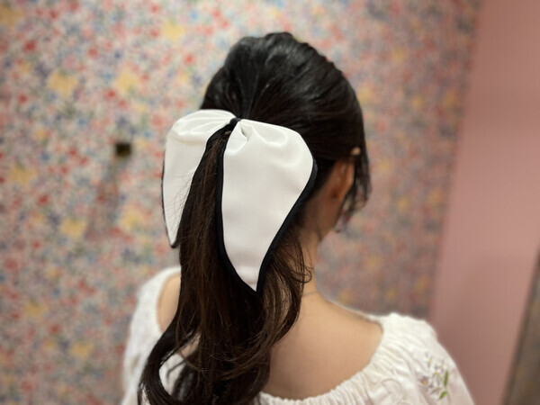 「まるで天使の羽みたい！」【joli（ジョリ）】の親子でシェアできるリボンバレッタが可愛すぎ♡