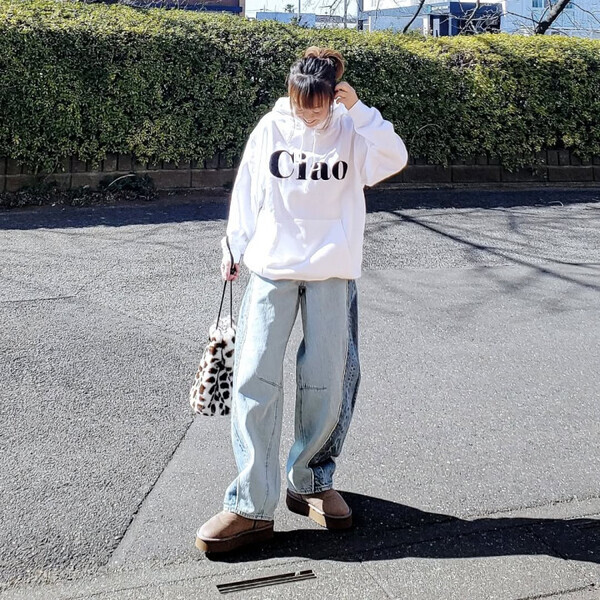 「おしゃれな人は2本持ちが当たり前！？」【GU】バズりパンツに切り替えデザインが登場！