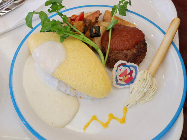 「めちゃかわ！ドラえもんフードが期間限定で登場！」【ユニバーサル・スタジオ・ジャパン】