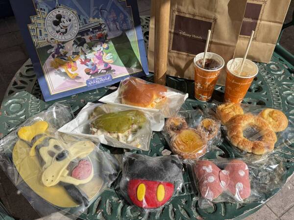 「パークに入らなくても買えちゃう♡」【チックタック・ダイナー】にはディズニーモチーフのパンがいっぱい！