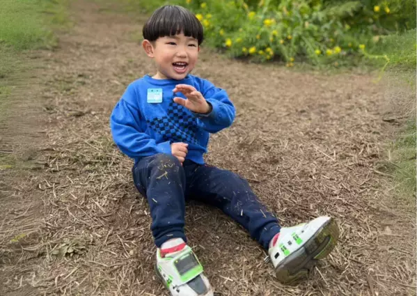 公共の場でひっくり返って泣く我が子…その時、親はどうしたらいい？パニックやかんしゃく問題について【医師監修・執筆連載③】