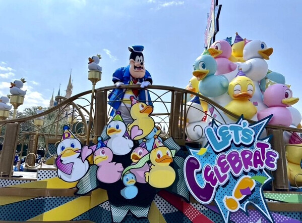 「パワーアップして帰ってきた♡」東京ディズニーランドで開催中の【ドナルドの新イベント】が熱い！