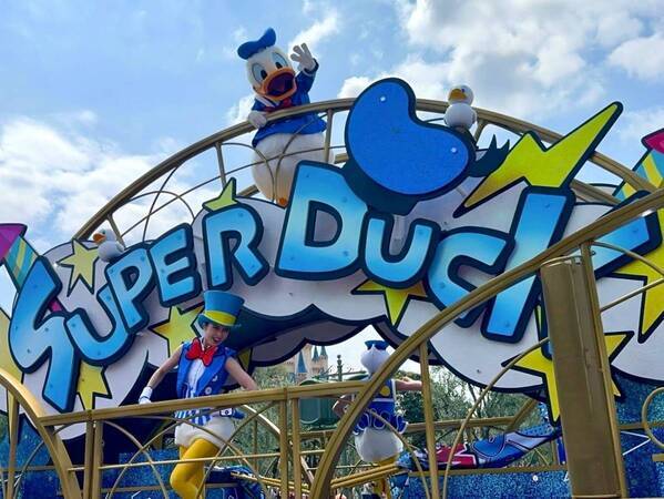 「パワーアップして帰ってきた♡」東京ディズニーランドで開催中の【ドナルドの新イベント】が熱い！