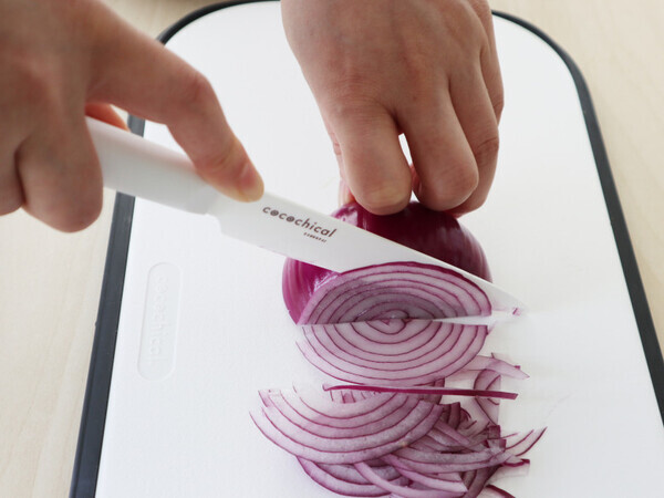 「えっ？気持ちいいんですけど～」オートマ感覚で使える【セラミックナイフ】エアリーカットに注目！【オトナの家庭科①】