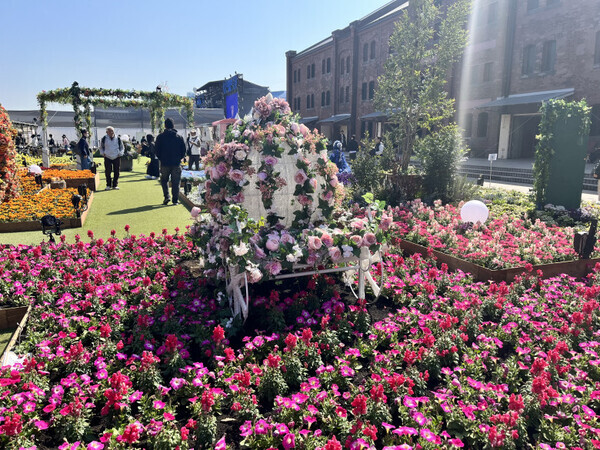 「春のお出かけに行ってみて♪」今年も開催【ガーデンネックレス横浜2025】の必見スポットをご紹介します