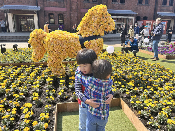 「春のお出かけに行ってみて♪」今年も開催【ガーデンネックレス横浜2025】の必見スポットをご紹介します