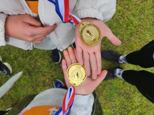 「雨の日の親子ランで感じた家族の絆」あだち五色桜マラソン2025【3児のママ・ファンラン通信⑭】