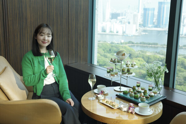 「抹茶×ハーブのハーモニー♪」新緑の季節にぴったり【コンラッド東京】新作アフタヌーンティー試食レポ