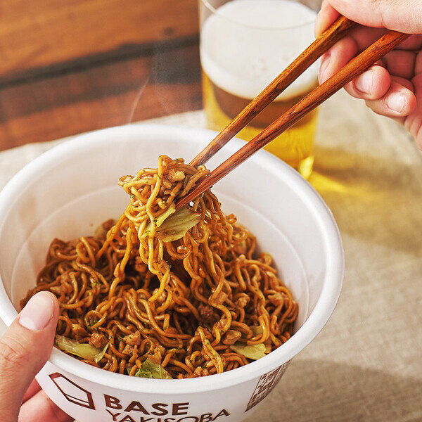 「カップ焼きそばなのに栄養満点ってどういうこと！？」【BASE YAKISOBA】ならおいしく楽しく健康を目指せる！