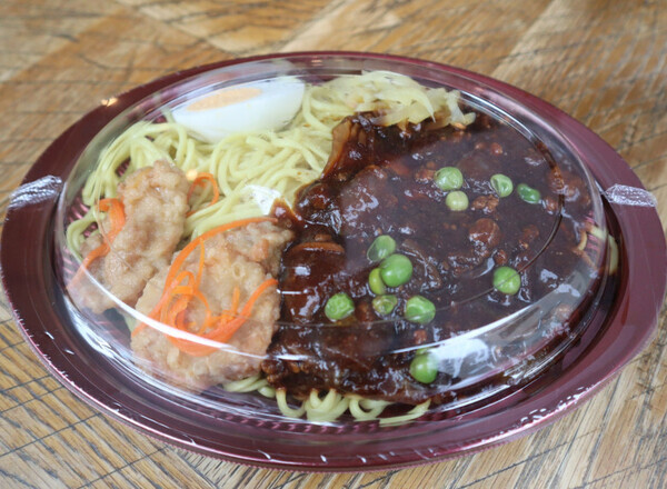 「まだの人、絶対に食べてみて！」本場の味わいを楽しめる【成城石井流 韓国グルメフェア】