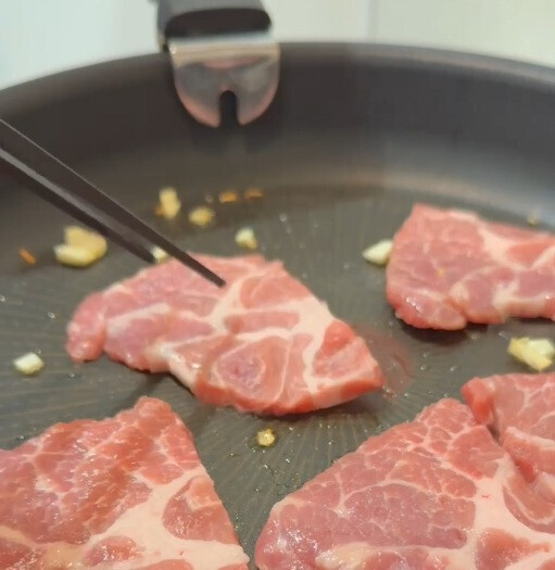 「プロサッカー選手の夫も疲れが取れると絶賛！」簡単スタミナ飯レシピ【ごんだゆみのお料理講座】