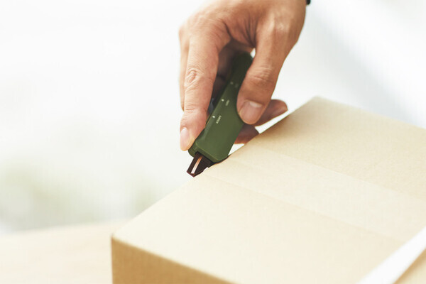 「コレ、手軽すぎてやめられない！」【コクヨ】２Way携帯ハサミのハコケアがめちゃくちゃ便利！