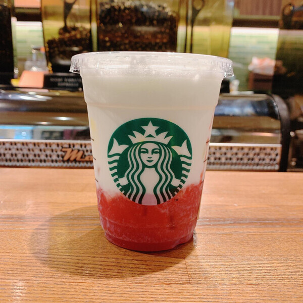 「何度でも！癖になるコレ、もう飲んだ？」【スタバ】THE苺ミルクに注目！