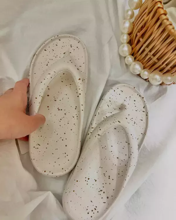 「夏に大活躍！買わなきゃ損でしょ」【しまむら】新作サンダルに目移りしちゃう♡