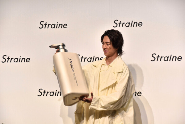 山下智久さん「僕らの夢に向かって」ファンに“ストレート”なメッセージも！新ヘアケアブランド「Straine」発表会に登場
