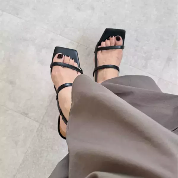 おしゃれ見せのコツ伝授！「夏も足元をフェミニンに盛っちゃおう♡」【GU】女っぽサンダル4選