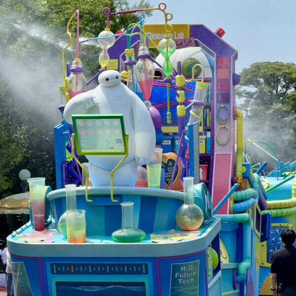 Mrs. GREEN APPLEがサプライズ登場♡ディズニーランドの夏イベント『サマー・クールオフat Tokyo Disney Resort』が楽しすぎた！