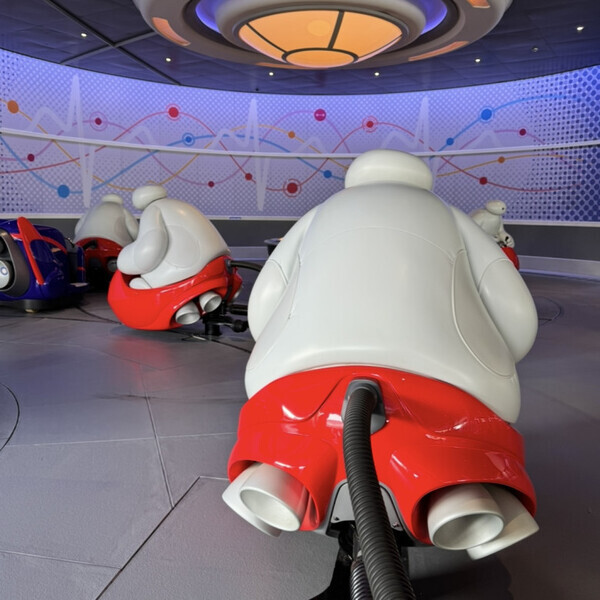 Mrs. GREEN APPLEがサプライズ登場♡ディズニーランドの夏イベント『サマー・クールオフat Tokyo Disney Resort』が楽しすぎた！