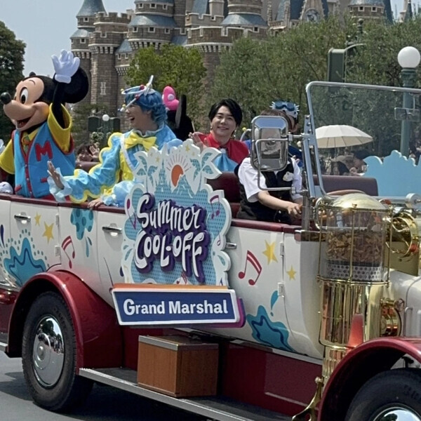 Mrs. GREEN APPLEがサプライズ登場♡ディズニーランドの夏イベント『サマー・クールオフat Tokyo Disney Resort』が楽しすぎた！
