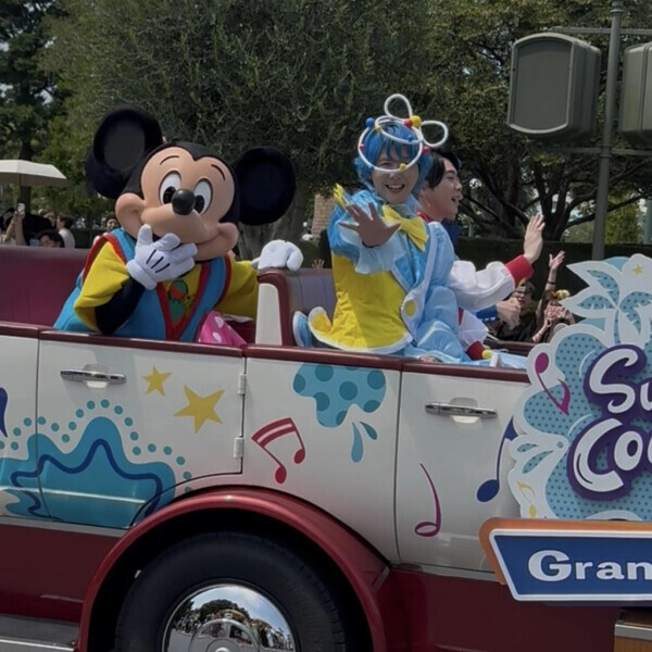 Mrs. GREEN APPLEがサプライズ登場♡ディズニーランドの夏イベント『サマー・クールオフat Tokyo Disney Resort』が楽しすぎた！