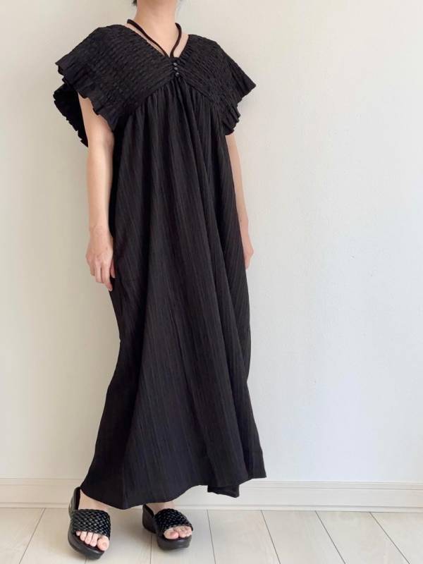 「お腹もお尻も隠しておしゃれを叶える！」【しまむら】シャーリングデザインの夏ワンピ＆サロペ