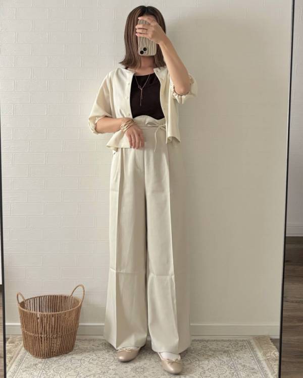 「インフルエンサーコラボがアツい！」【しまむら】夏コーデにぴったりな淡色パンツ3選