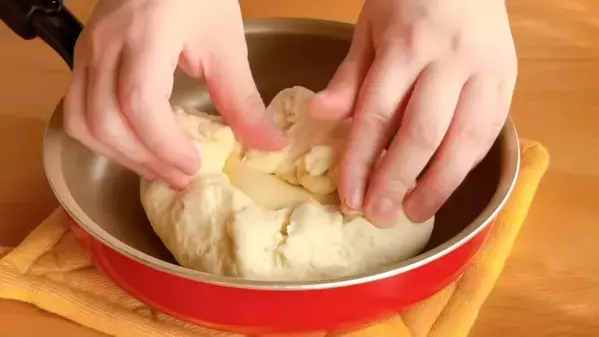 「フライパンでできる！」「手順も簡単！」ホットケーキミックスを使ったお手軽【チーズナン】レシピ