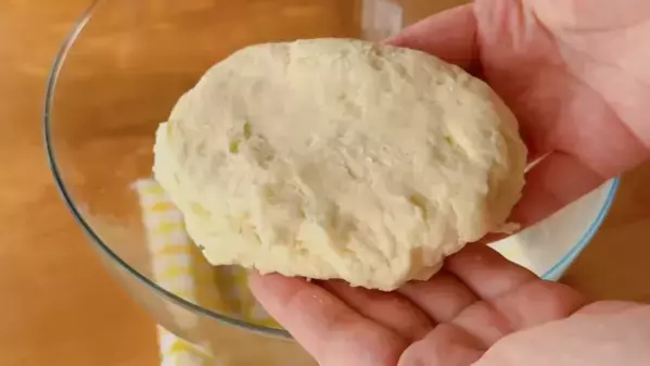 「フライパンでできる！」「手順も簡単！」ホットケーキミックスを使ったお手軽【チーズナン】レシピ