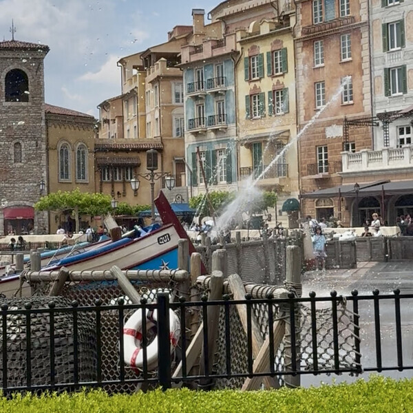 朝から夜までびしょ濡れMAX！？ディズニーシーの新イベントでとびきりハッピーな夏の思い出を♡