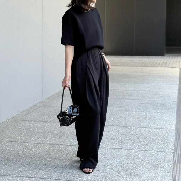 「2,990円！ってやっぱりすごいでしょ」高見えする神ニットに話題沸騰！【UNIQLO】新作サマーニットは絶対買い！