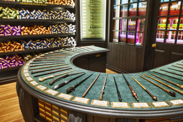 timeleszの松島聡さんも大注目！原宿の新名所『ハリー・ポッター ショップ 原宿』がついにオープン！