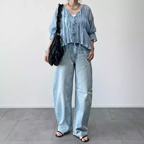 「脚長すぎて、感動しかない！」【ユニクロ】のバギーカーブジーンズが神シルエットと大バズリ！