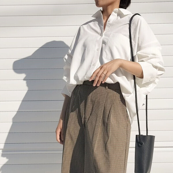 「まだ買ってない人は急いで！」【GU】の神シルエットシャツ♡体型カバーも完璧です！