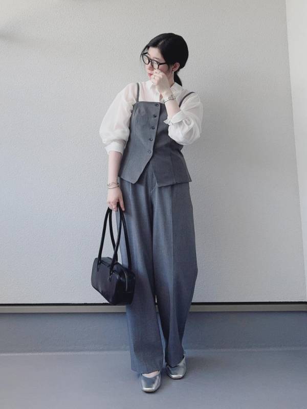 大活躍！【GU】フロントボタンビスチェをプラスするだけでおしゃれ指数が爆上がり♡