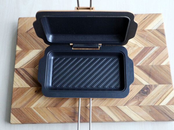 「これひとつで大活躍！」タイパもいいコンパクトなホットサンドフライパンの使い方は無限大！？【大人の家庭科⑥】