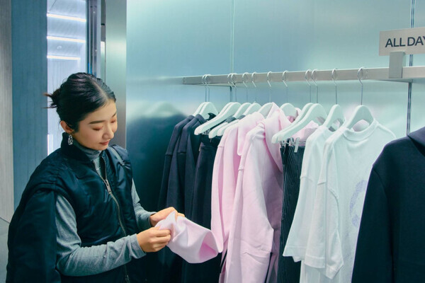 刺激たっぷりの新スポット♡『On Flagship Store Tokyo Ginza』で“走る楽しさ”を体感！【3児のママ・ファンラン通信⑳】