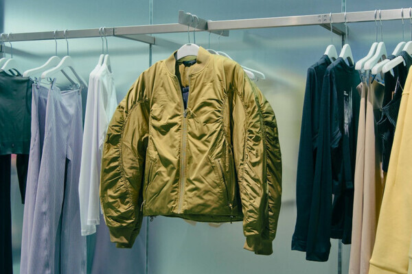 刺激たっぷりの新スポット♡『On Flagship Store Tokyo Ginza』で“走る楽しさ”を体感！【3児のママ・ファンラン通信⑳】