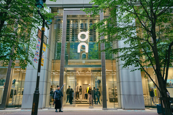 刺激たっぷりの新スポット♡『On Flagship Store Tokyo Ginza』で“走る楽しさ”を体感！【3児のママ・ファンラン通信⑳】