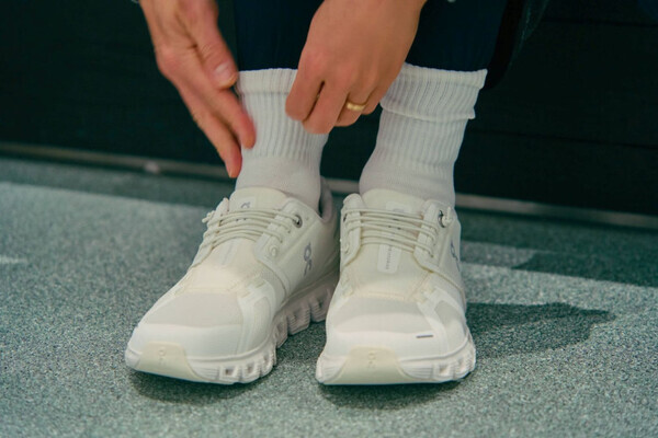 刺激たっぷりの新スポット♡『On Flagship Store Tokyo Ginza』で“走る楽しさ”を体感！【3児のママ・ファンラン通信⑳】