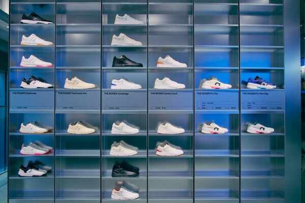 刺激たっぷりの新スポット♡『On Flagship Store Tokyo Ginza』で“走る楽しさ”を体感！【3児のママ・ファンラン通信⑳】