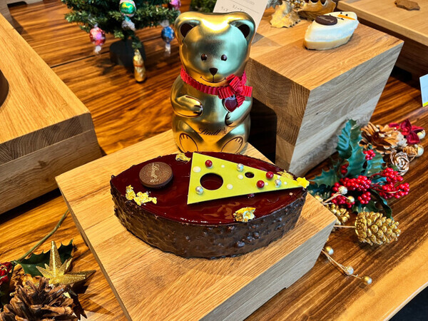 【ウェスティンホテル横浜】リンツチョコレートと3回目のコラボ♡華やかな“クリスマスアフタヌーンティーをご紹介！