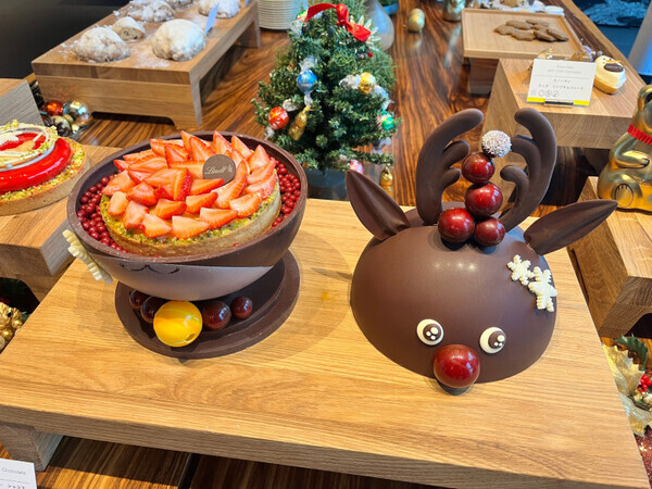【ウェスティンホテル横浜】リンツチョコレートと3回目のコラボ♡華やかな“クリスマスアフタヌーンティーをご紹介！