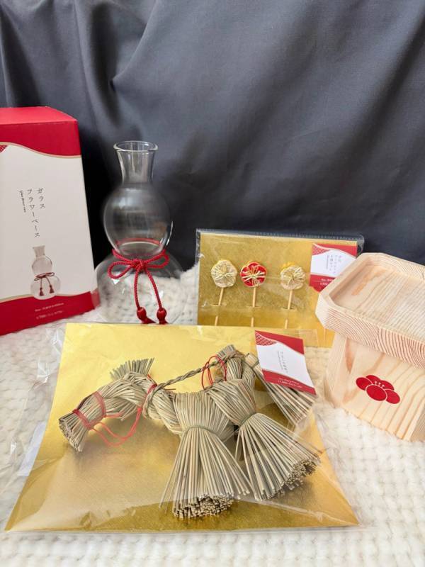 「もう準備した？」【スリーコインズ】プチプラで叶う♡おしゃれなお正月グッズ特集