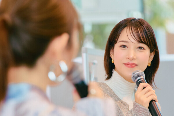 【菊地亜美×鷲見玲奈】「“明るく”って難しい」育児＆夫婦の“あるある”からビューティーまで！赤裸々トーク