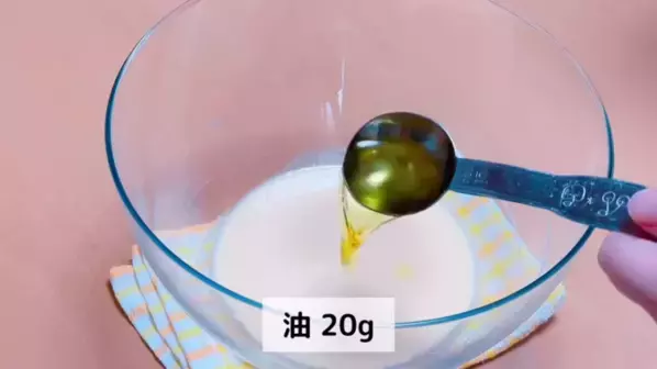 「４分で完成！」電子レンジと100均グッズで作る簡単チョコケーキレシピがバレンタインにもぴったり♪