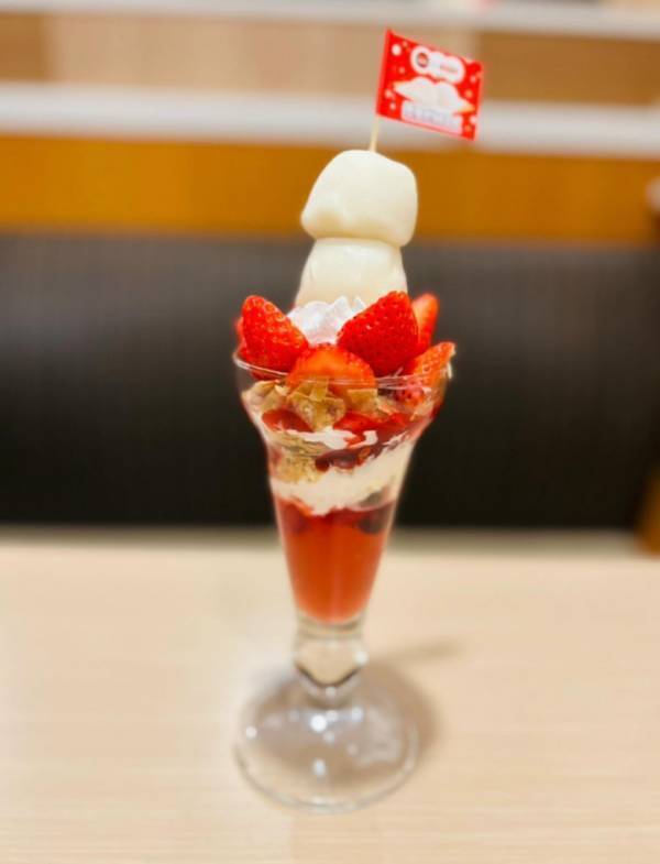 「今の季節しか食べられない！」いちご好きが歓喜する【ガスト・ロイホ・デニーズ】ファミレス限定パフェ3選