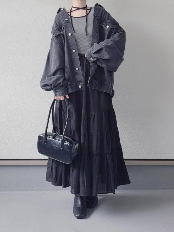 「売り切れ必至！！【GU】新作が2,990円で神レベル！即・春見えする「最強フレアスカート」は絶対買い