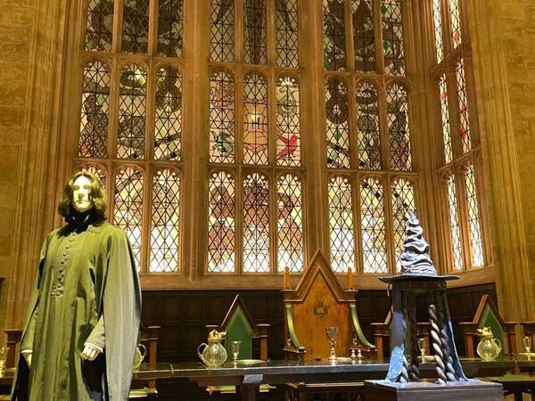 映画『ハリー・ポッターと賢者の石』公開25周年記念イベント！“魔法学校へ入学するドキドキ”を【スタジオツアー東京】で体験しよう！